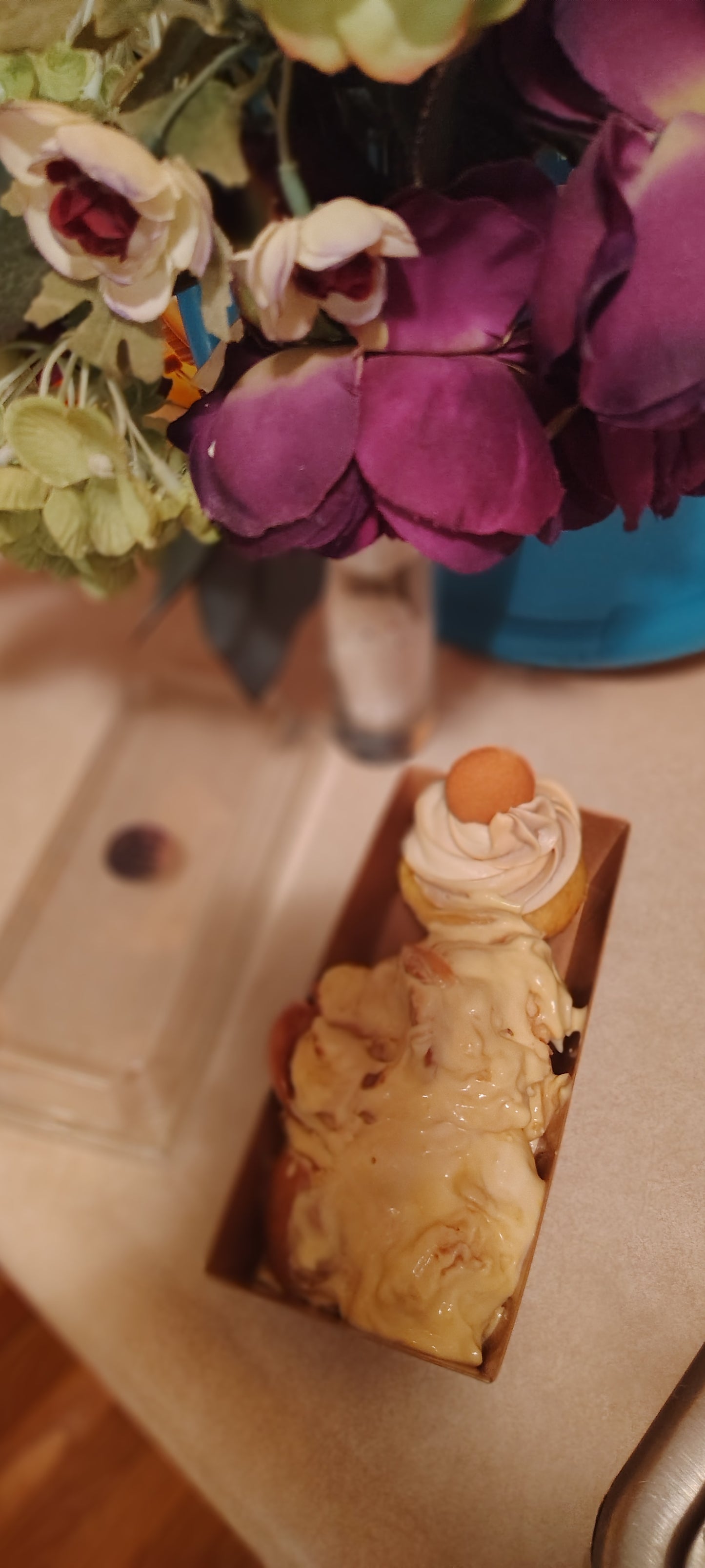 Banana pudding ice cream treat box